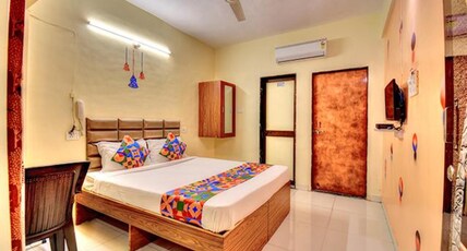 FabHotel SRH - Nr. Rajiv Gandhi Infotech Park Room Type - Deluxe Room