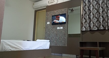 Poorni Residency Room Type - Non AC Room