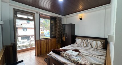 Hangkhim Homestay Room Type - Double bedroom with balcony