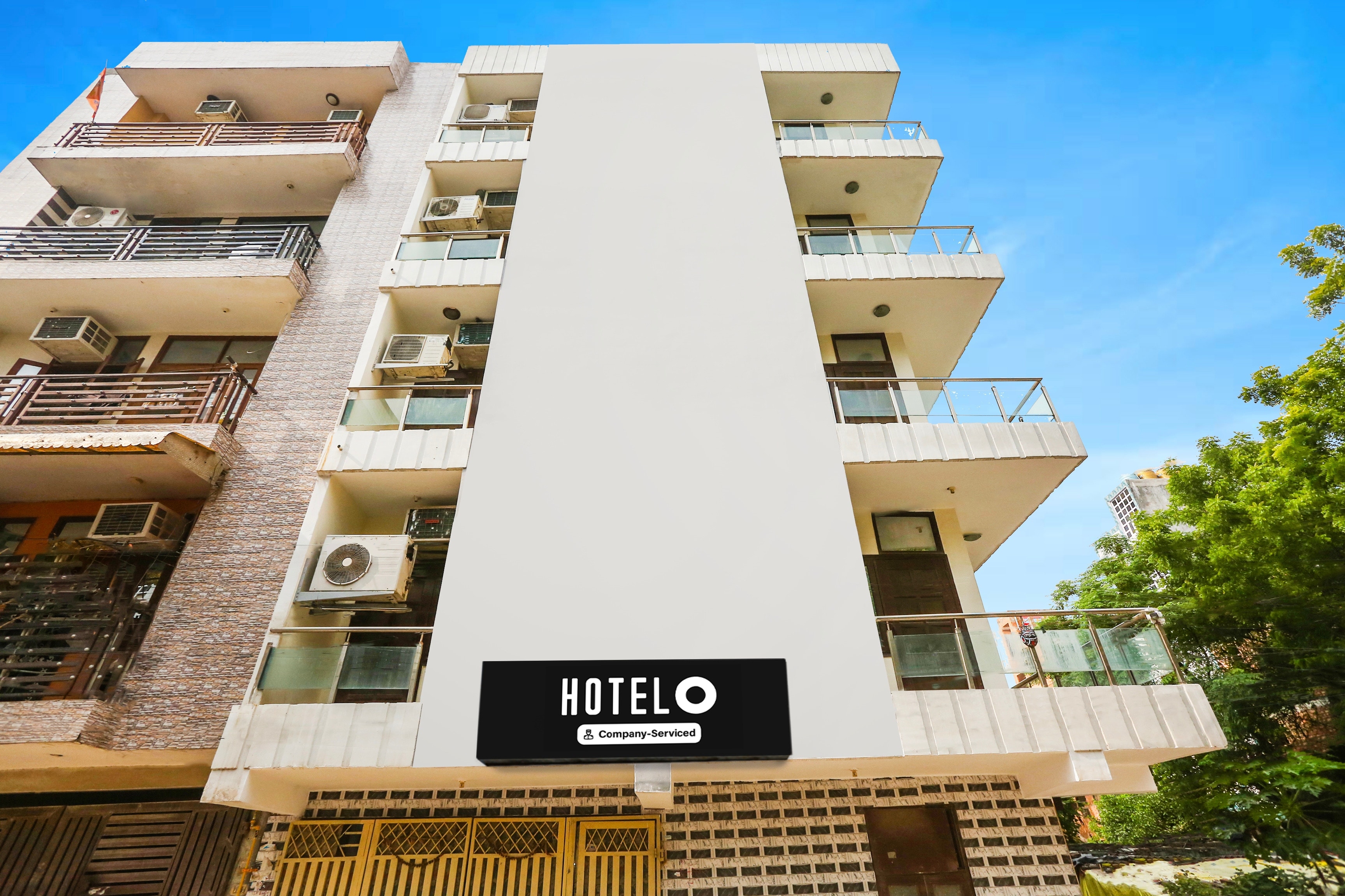 Hotel O Dwarka Metro - Tap to explore photos