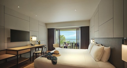 PARKROYAL Penang Resort Room Type - Premier Double with Seaview PARKROYAL Penang Resort Room Type - Premier Double with Seaview