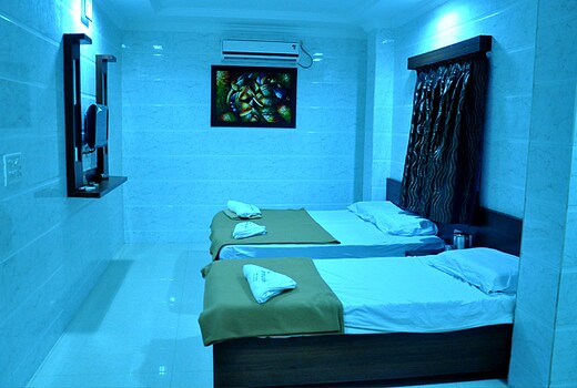 VS ROOMS
