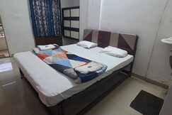 Hotel Vrundavan Lodging