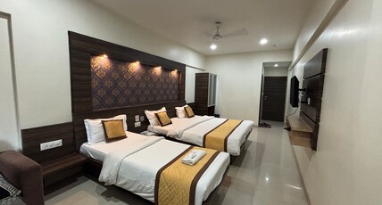 Hotel Orange Room Type - Super Deluxe Room