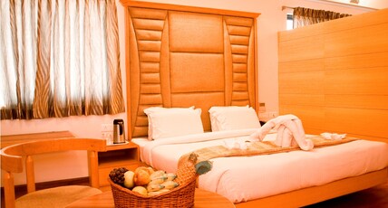 Hotel Rajadhane Room Type - Suite AC