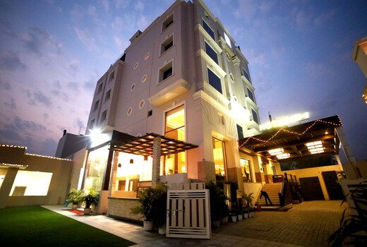 Hotel M1