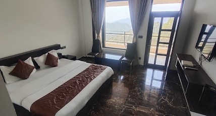 LEELA The Flavors of Nature Room Type - Deluxe Room with Balcony LEELA The Flavors of Nature Room Type - Deluxe Room with Balcony