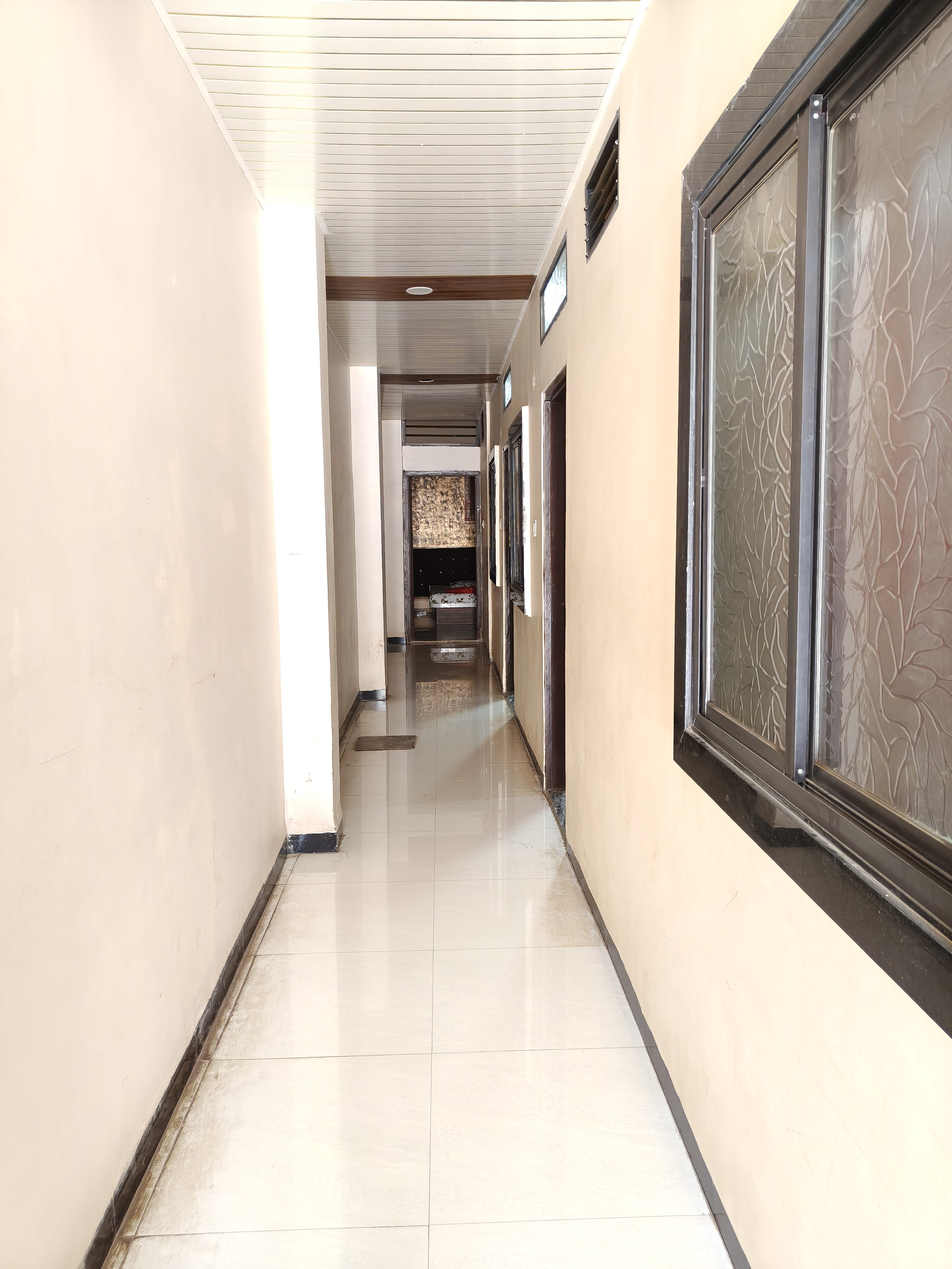 Hotel Rewa - Tap to explore photos