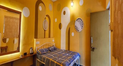 Pappi Chulo Hostel - Vagator Room Type - AC Standard Double Room