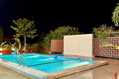 Uru Stays 2BHK Poolside