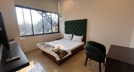 HOTEL GOLDEN LEAF Room Type - Double Room