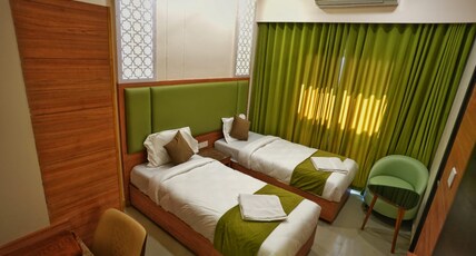 Cosmo Grande Room Type - Platinum Twin Double