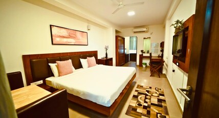 12 Stones Premium Suite Room Type - 1 Bedroom Suite with Park View