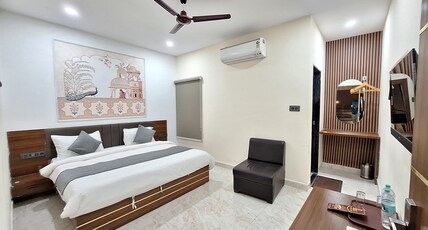 Hotel Gravity Room Type - Deluxe Room