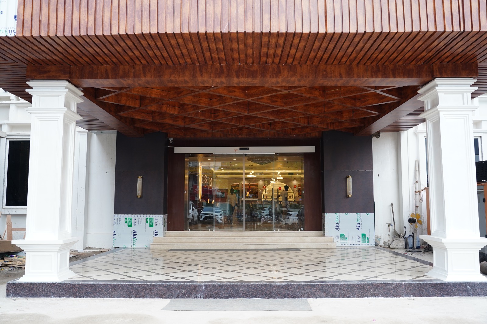 THE GAUTAM RESIDENCY - Tap to explore photos