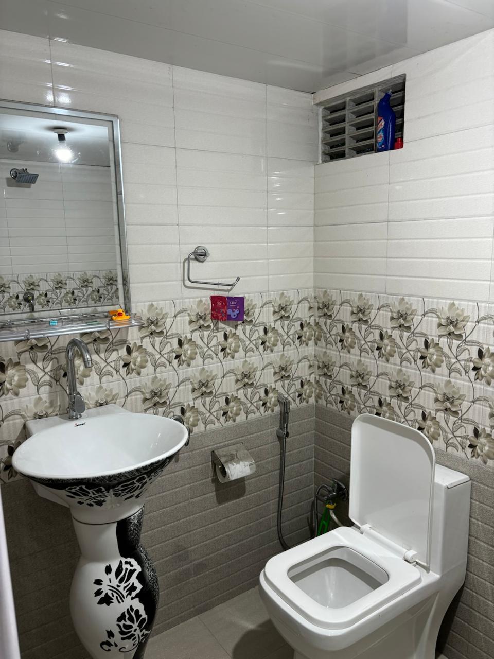 Yang Home || Entire 1 BHK Cottage - Tap to explore photos