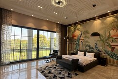 Ultra Luxury 7BHK Estate I Pool, Grand Lawn and Tubs