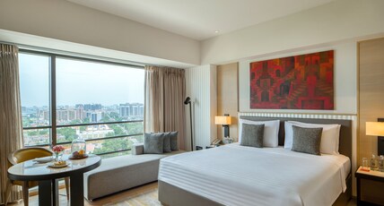 Gateway Ahmedabad, Sindhu Bhavan Road Room Type - Superior Twin Bed Room City View