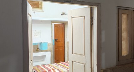 Ramu Guest house Room Type - Standard Room with Garden View