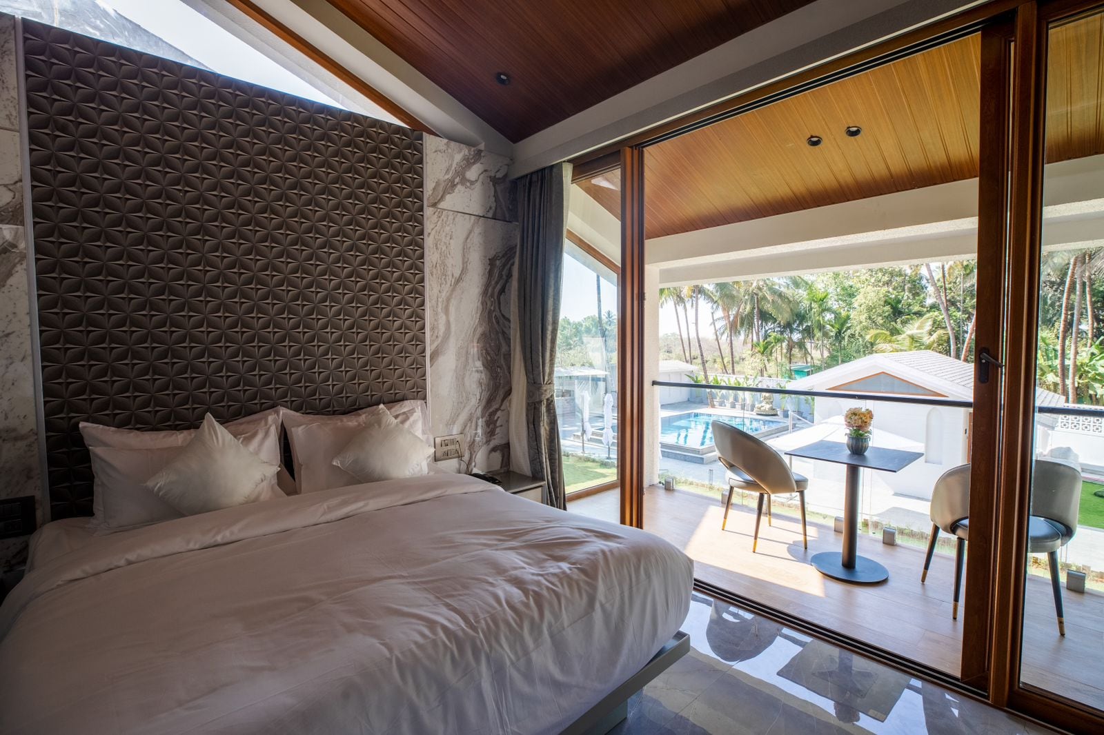 Casa Mae Luxury Resorts and SPA - Tap to explore photos