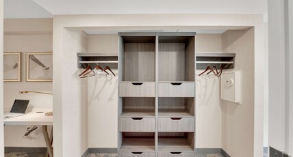 Hilton Garden Inn Toronto/Brampton Room Type - 1 KING 1BEDROOM SUITE