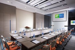 Holiday Inn Express Luoyang City Center
