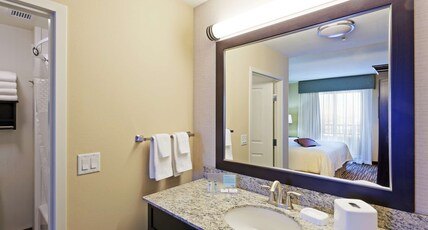 Hampton Inn & Suites by Hilton Denver/Airport-Gateway Park Room Type - 1 KNG STUDIO SUITE NOSMOKE