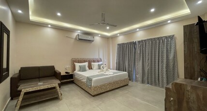 HOTEL TIGER INN BEACH RESORT Room Type - Premium With Balcony Sea View HOTEL TIGER INN BEACH RESORT Room Type - Premium With Balcony Sea View