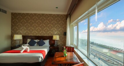 Mermaid Beach Hotel Room Type - Executive Seaview Room With Living Room