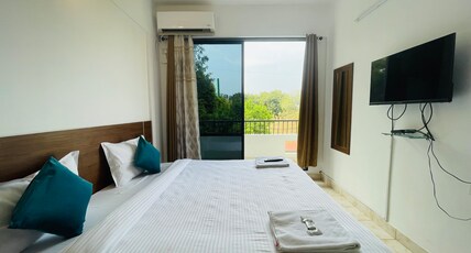 ZEKE HOTELS Room Type - Garden View Suites
