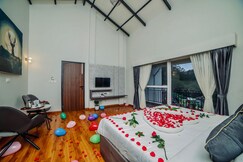 Private Villa Hill top Valley view Families