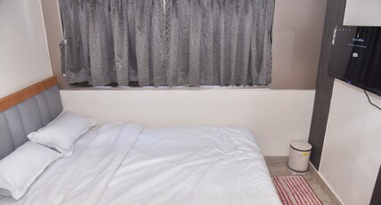 HOTEL NARAYANA EXECUTIVE Room Type - Delux Double Room - AC , Attached Bathroom