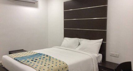 Hotel Nachiappa Residency Mandaveli Room Type - Standard A/c Room