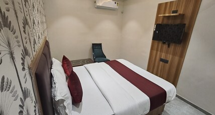 Hotel Golden Tree Room Type - Deluxe Room