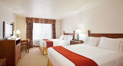 Holiday Inn Express Hotel & Suites Mattoon Room Type - 2 Queen Standard