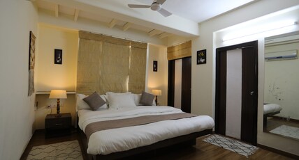 Deluxe room near railway station Room Type - executive room