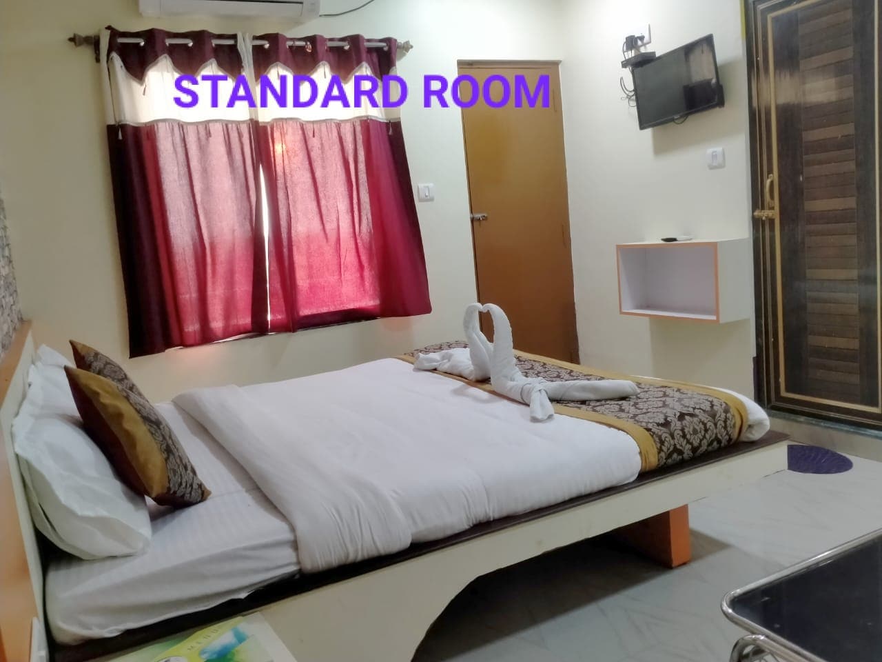 Hotel Coral Suites (With Swimming Pool and 400 m from Sea beach) - Tap to explore photos