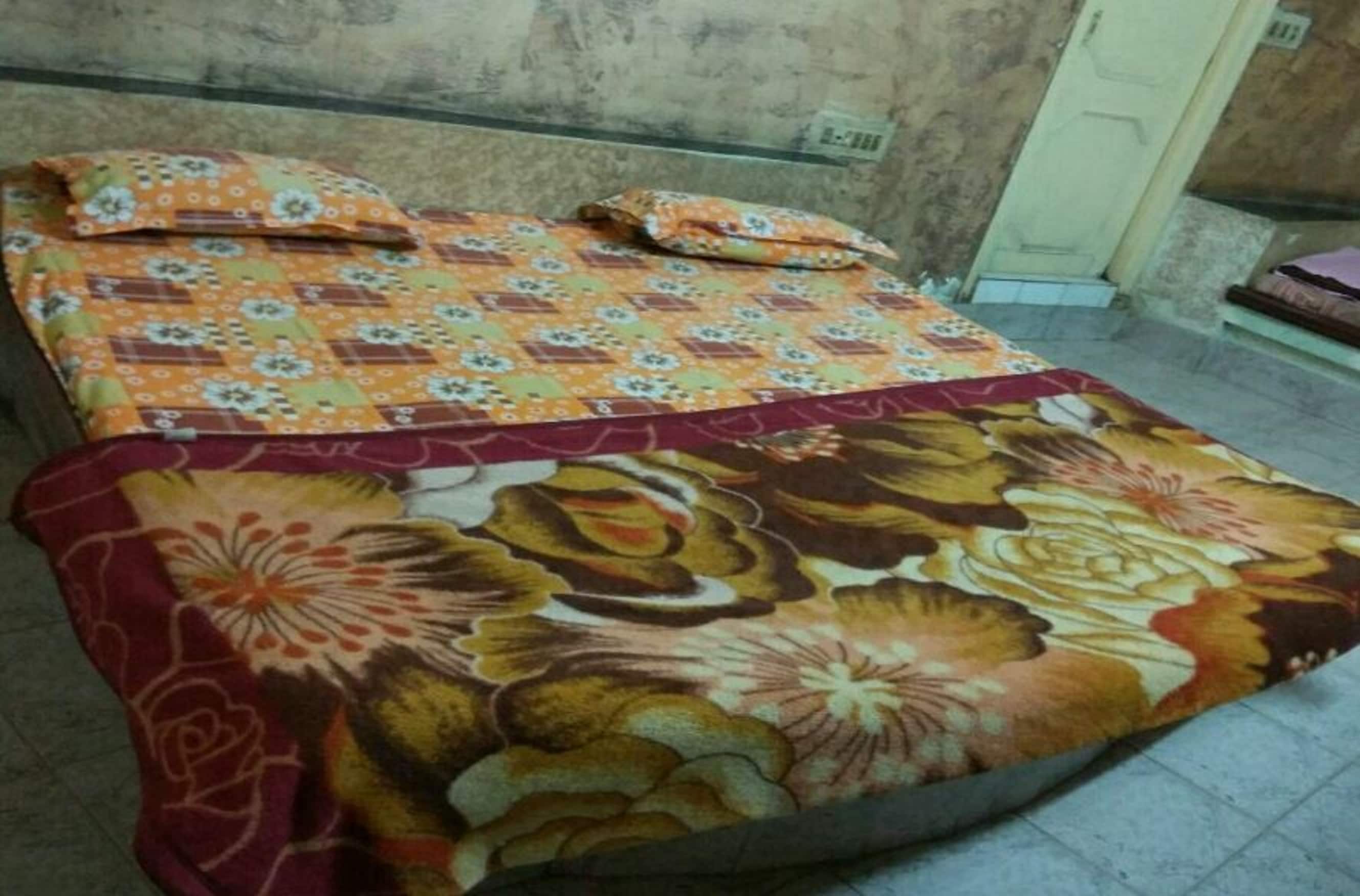 Paramount Hotel - Tap to explore photos