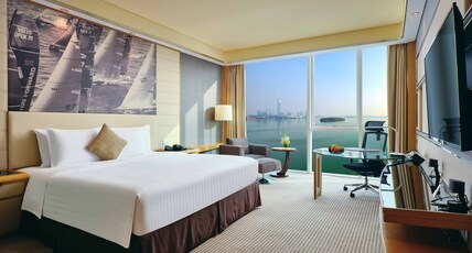Crowne Plaza SUZHOU Room Type - 1 King Premium Accessible Lake View