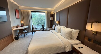 Elixys Suites Room Type - OPULENCE - Luxury