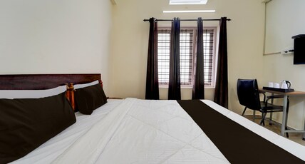 Collection O Govt Engineering College Formerly Anby Plaza Room Type - Classic
