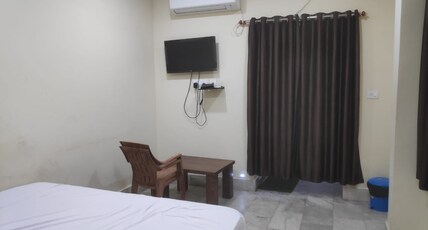 Maa Mangala Guest House Room Type - Deluxe AC