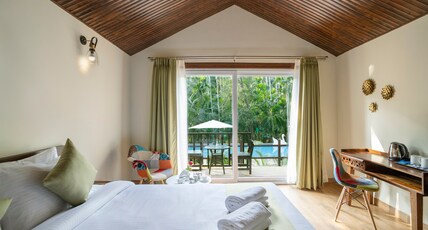 Stone Wood Nature Resort Room Type - Pool Front Cottage