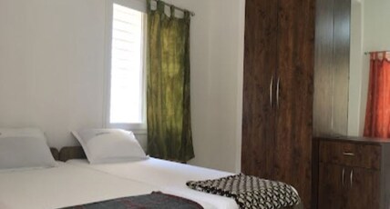 Hotel Sai Guest House Room Type - Deluxe Non AC Room