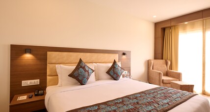 Renest Haridwar Room Type - Canary with Balcony
