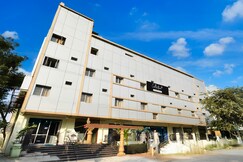 Collection O Godavari Kompally