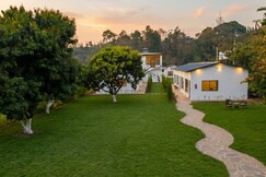Corbett Retreat