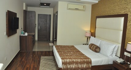 Hotel JSR Continental Room Type - Retreat Room