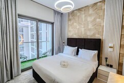 Luxury 1BR Holiday Home CVR A702 near Burj Khalifa