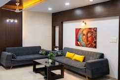 Grand 4BHK Living in City Center luxury apartment